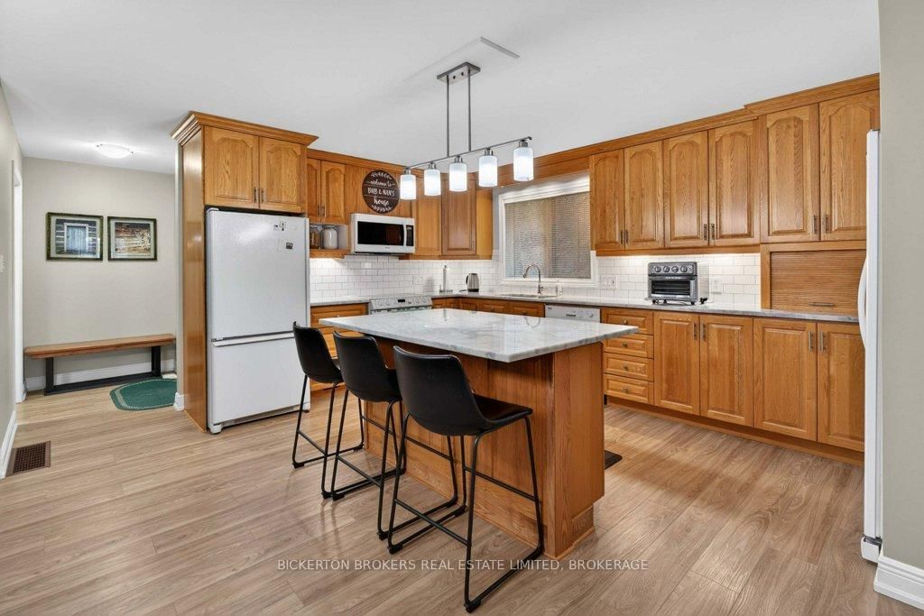 224 Big Hill Road • Leeds and the Thousand Islands, ON photo 11