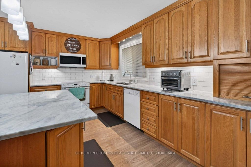 224 Big Hill Road • Leeds and the Thousand Islands, ON photo 12