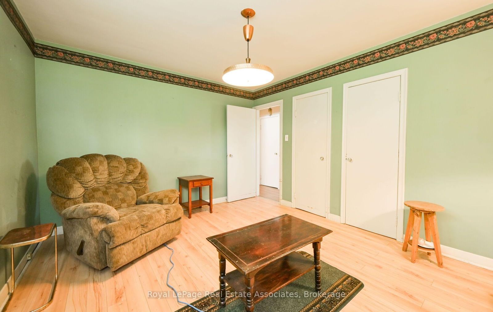 27 Rothsay Avenue • Kitchener, ON photo 15