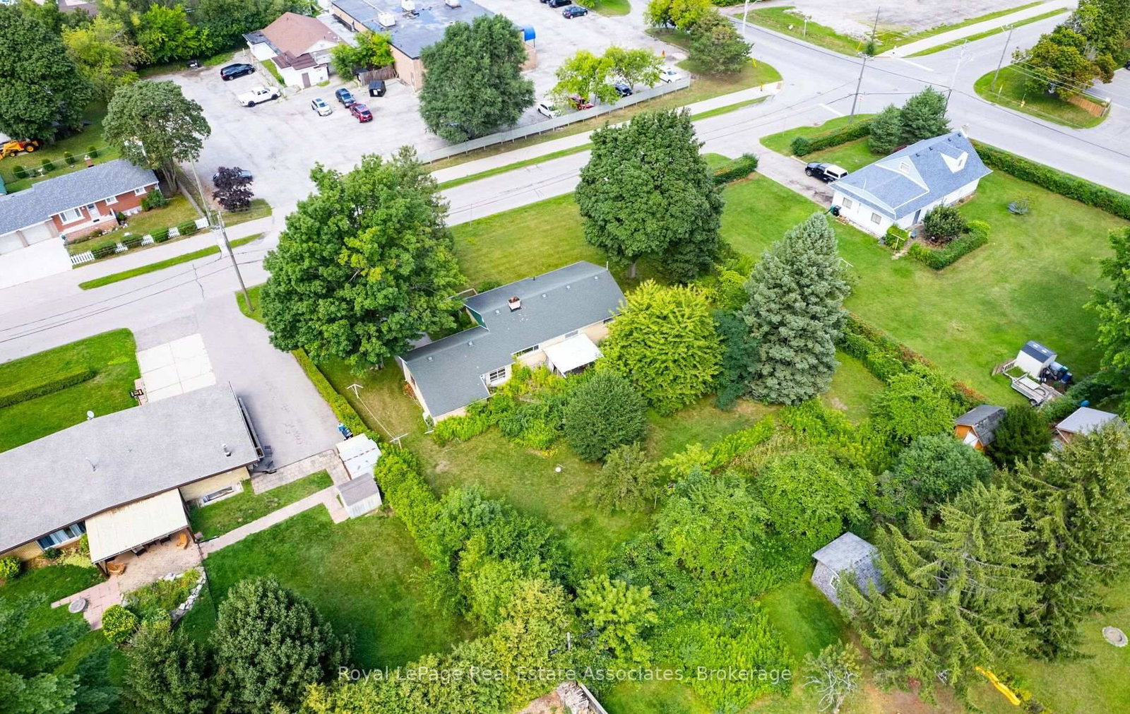 27 Rothsay Avenue • Kitchener, ON photo 27