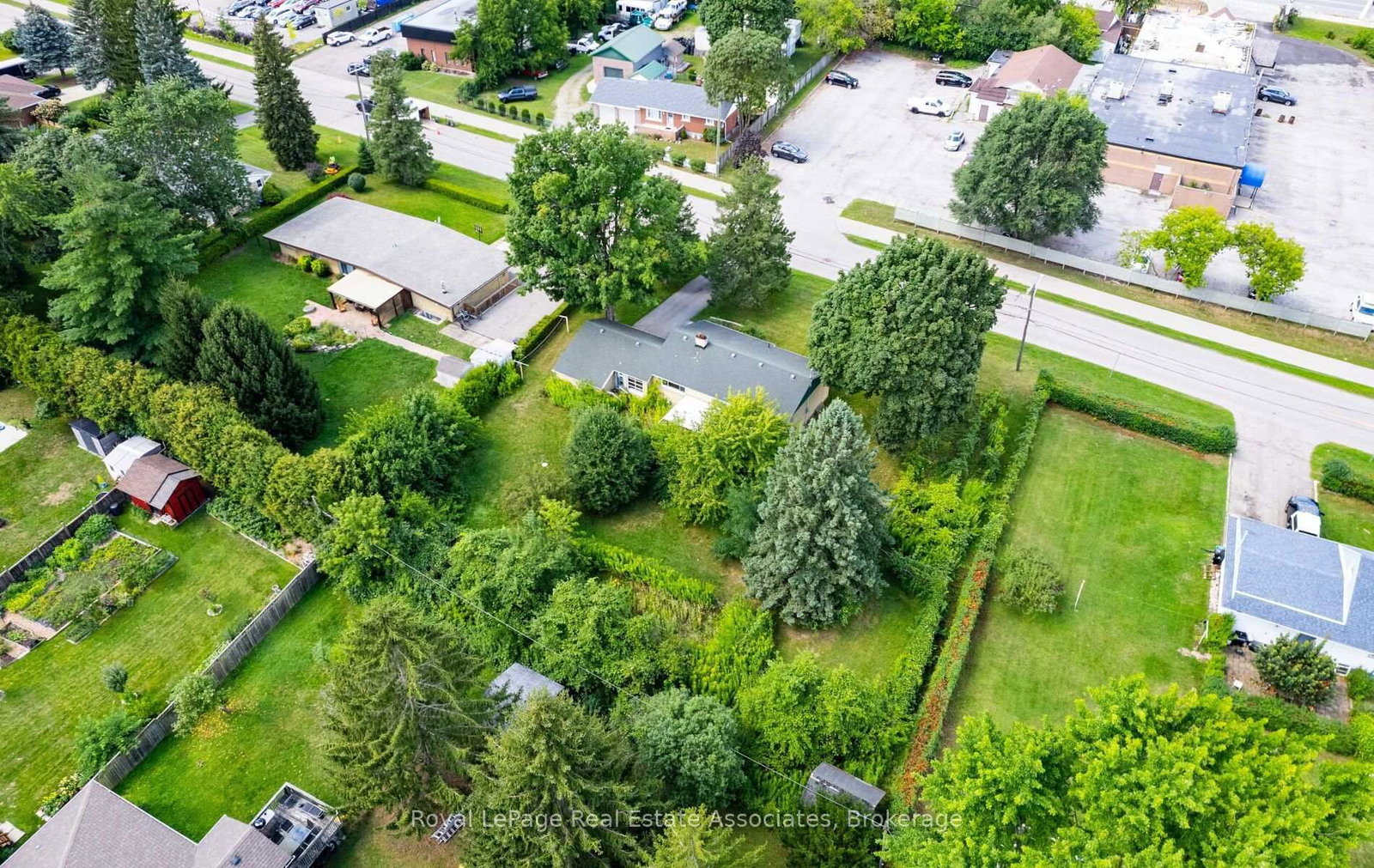 27 Rothsay Avenue • Kitchener, ON photo 28