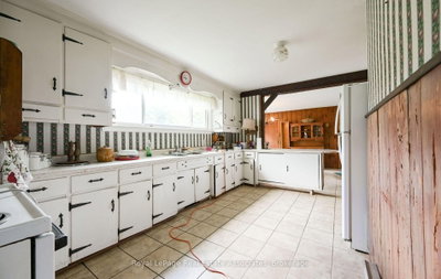 27 Rothsay Avenue • Kitchener, ON photo 7