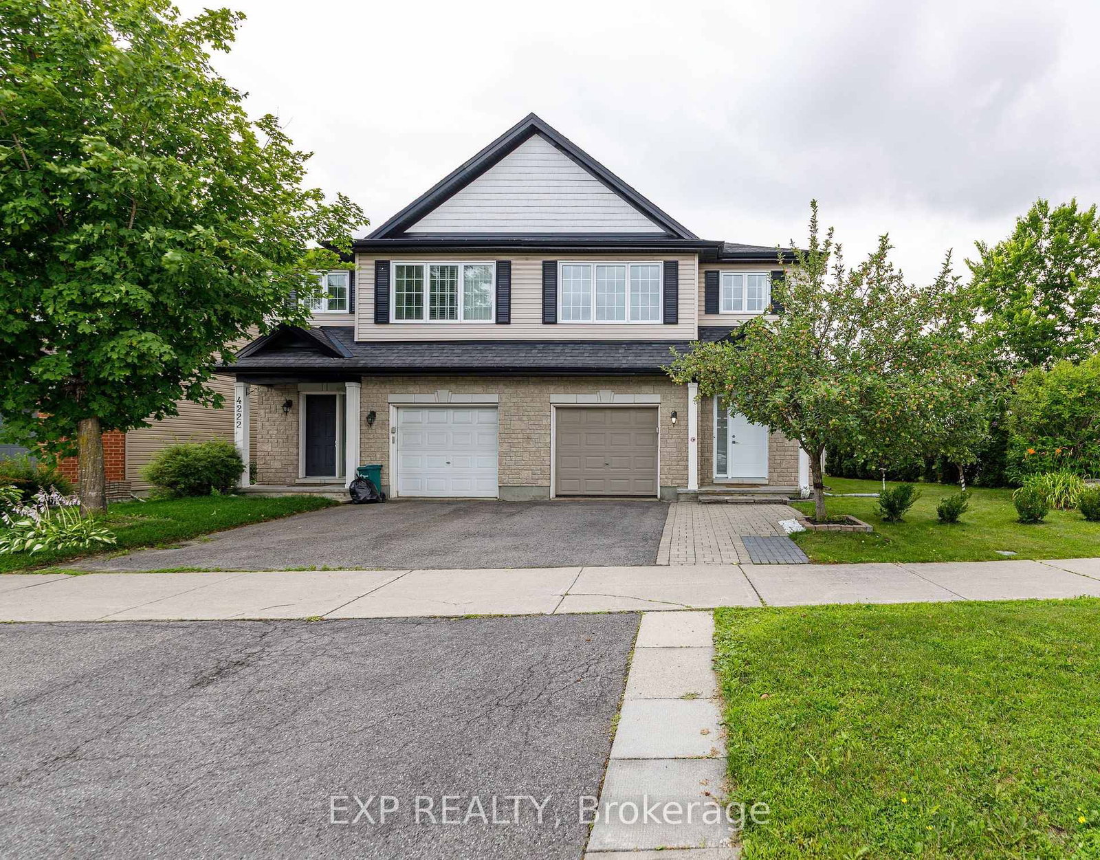 4220 Kelly Farm Drive • Ottawa, ON photo 1