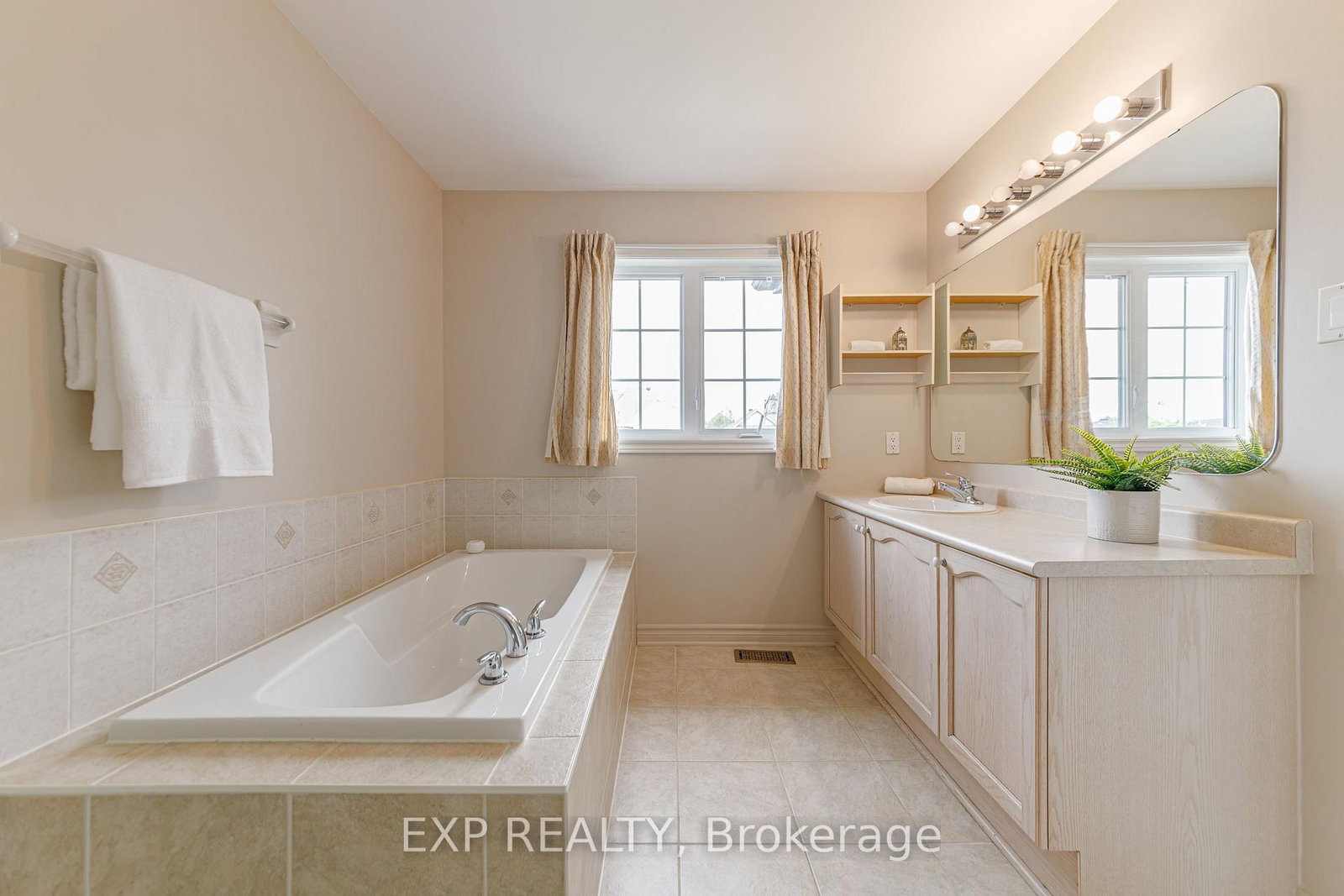 4220 Kelly Farm Drive • Ottawa, ON photo 27