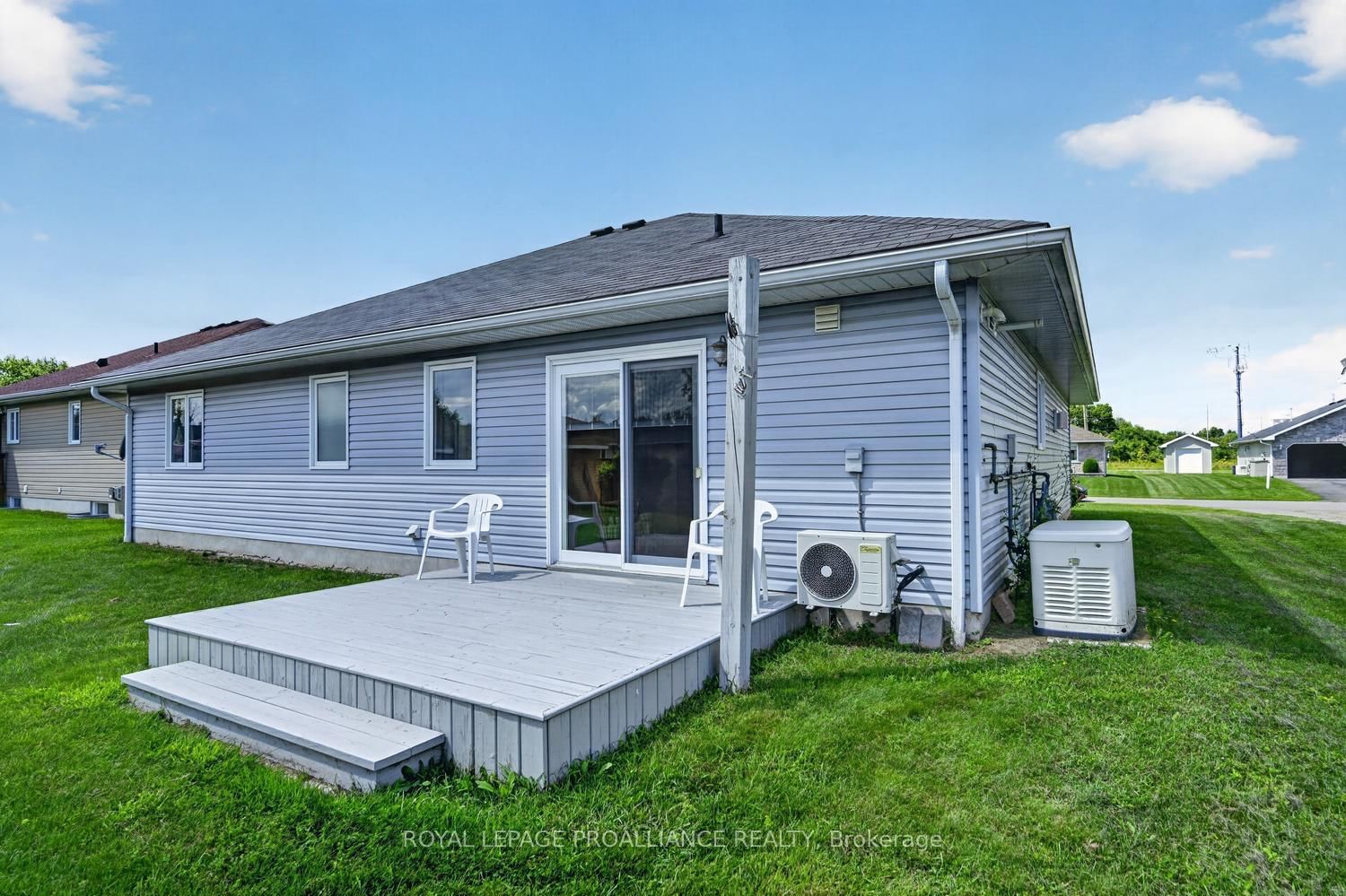 10726 West End Terrace E • South Dundas, ON photo 28
