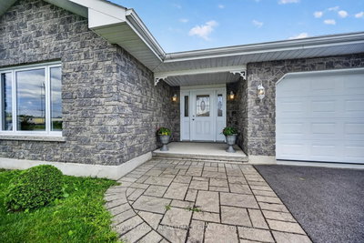 10726 West End Terrace E • South Dundas, ON photo 5