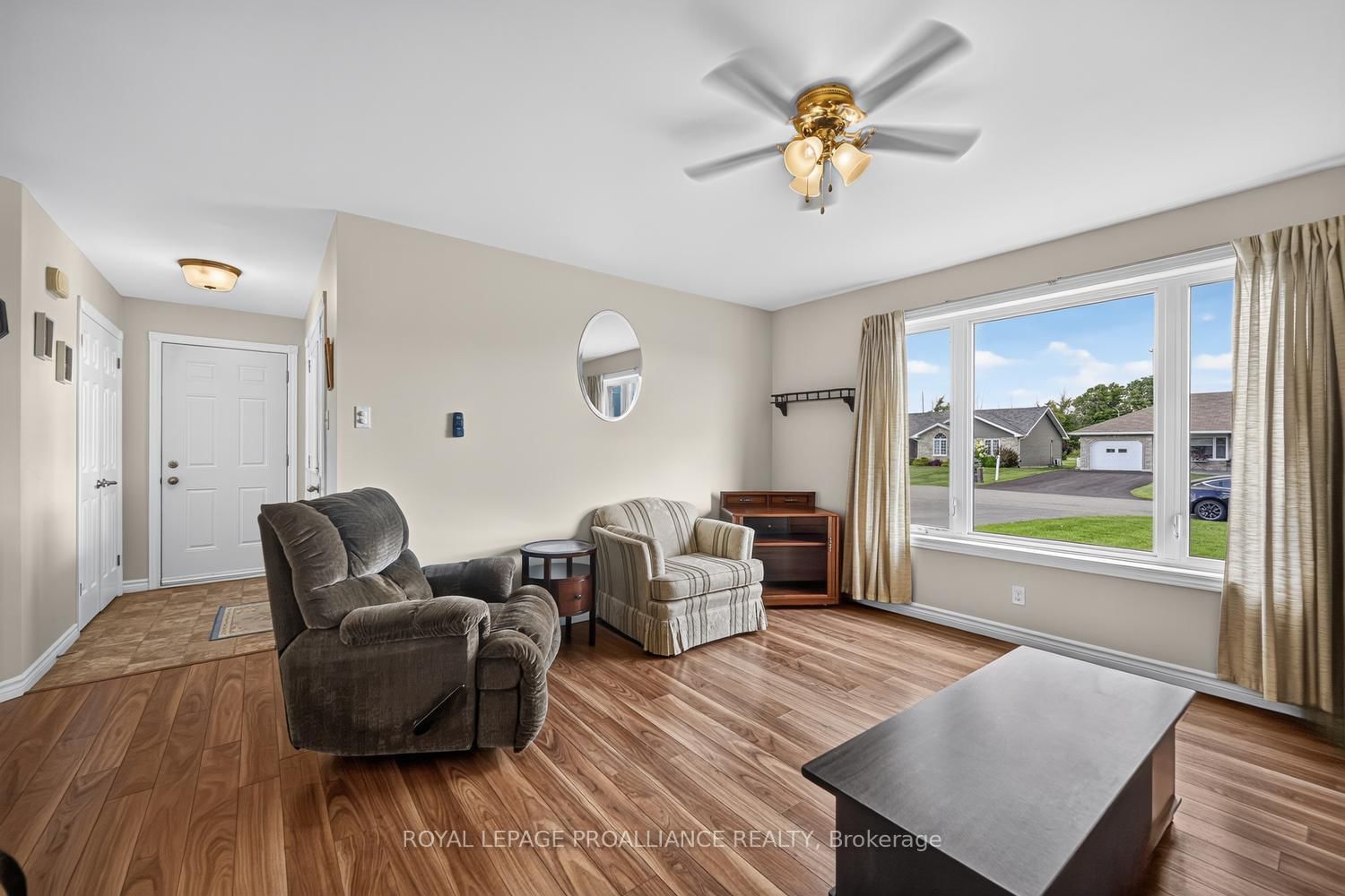 10726 West End Terrace E • South Dundas, ON photo 8