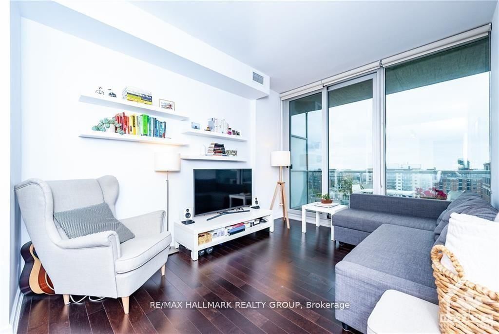 300 Lisgar Street W • #1105 • Ottawa, ON photo 8