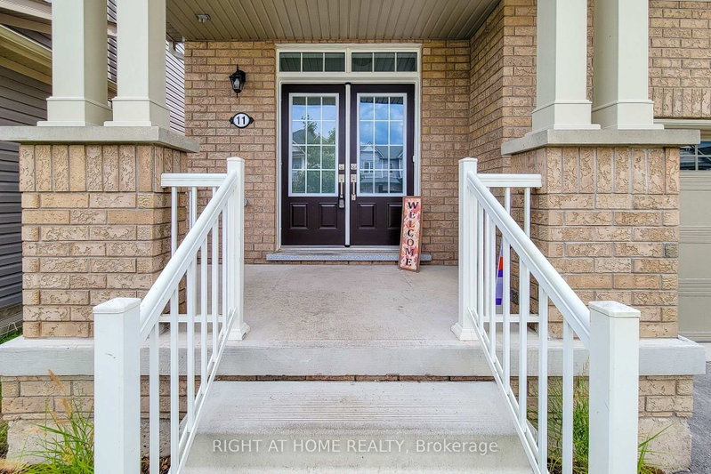 11 Esther Crescent
