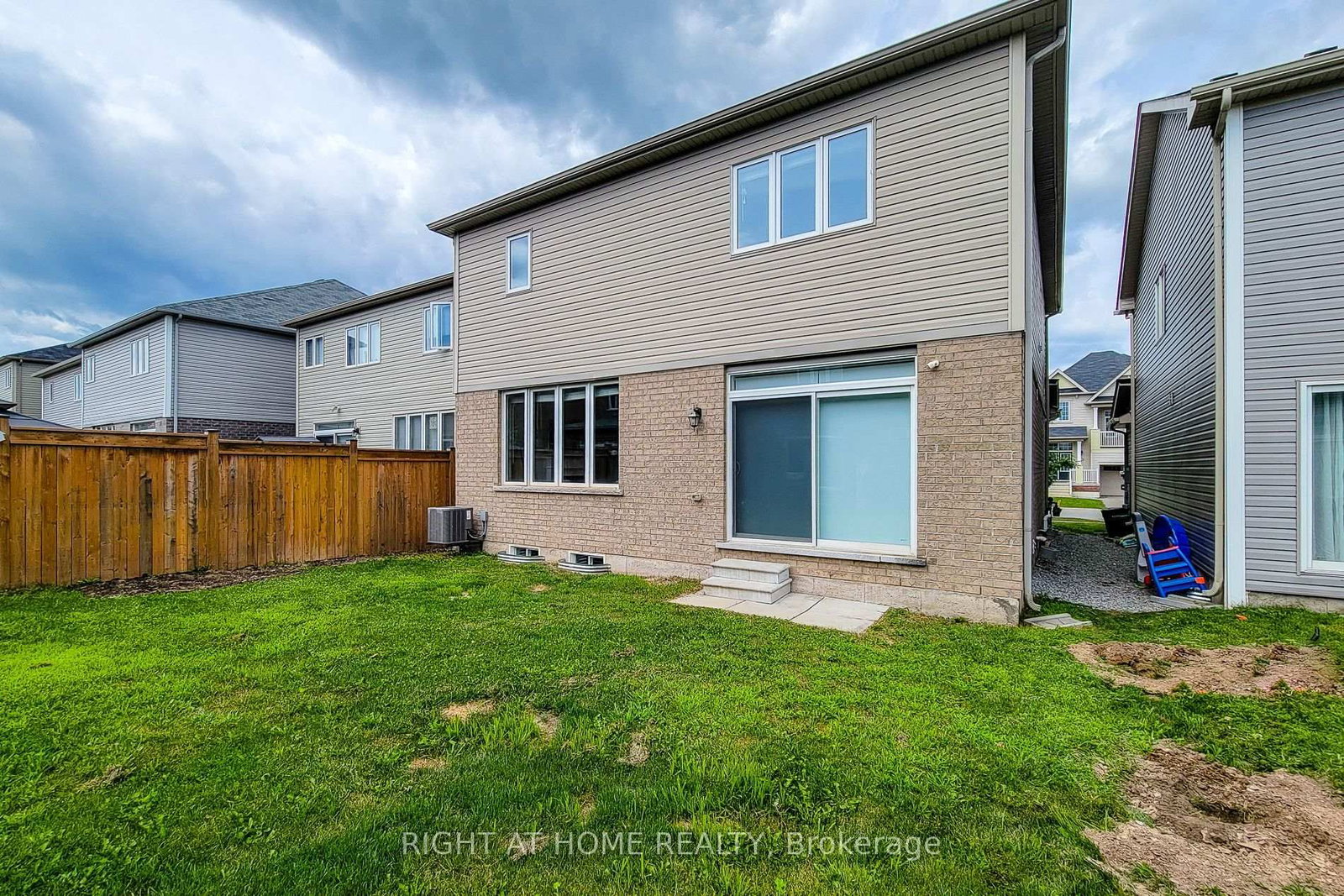 11 Esther Crescent • Thorold, ON photo 45