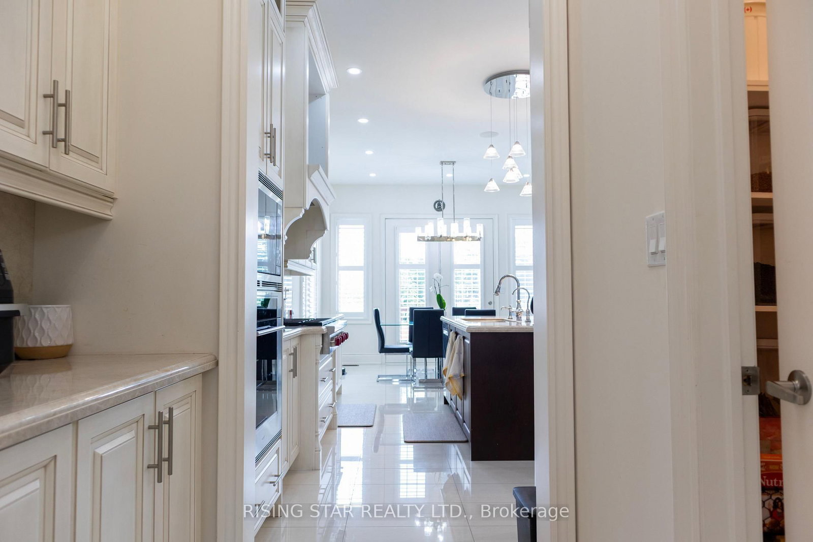 60 Golden Hawk Drive • Hamilton, ON photo 13