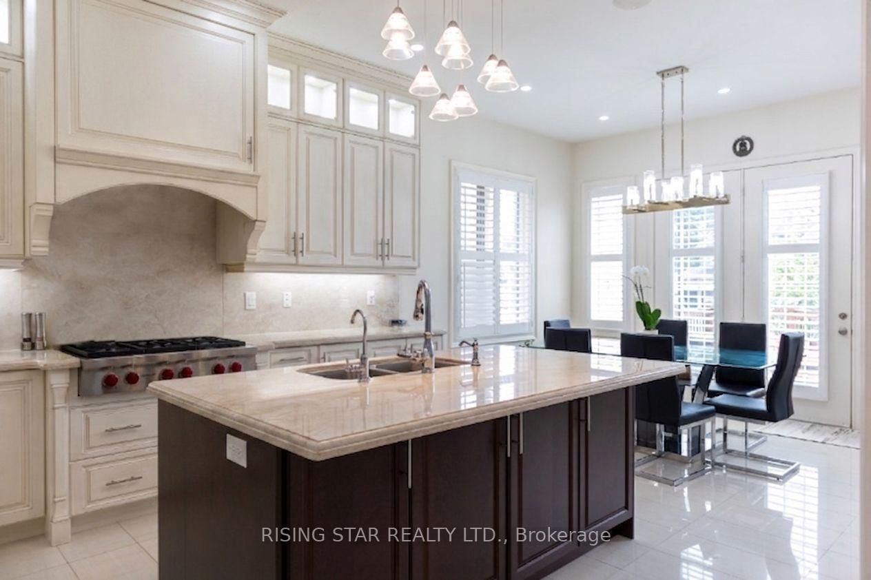 60 Golden Hawk Drive • Hamilton, ON photo 14