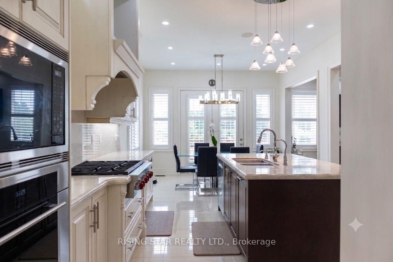 60 Golden Hawk Drive • Hamilton, ON photo 15