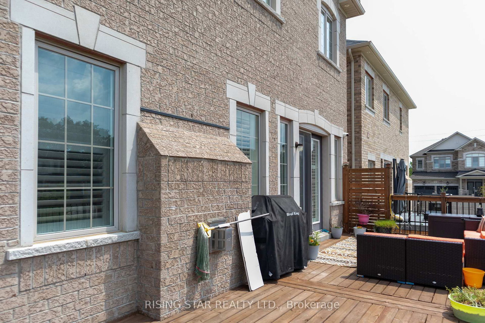 60 Golden Hawk Drive • Hamilton, ON photo 23