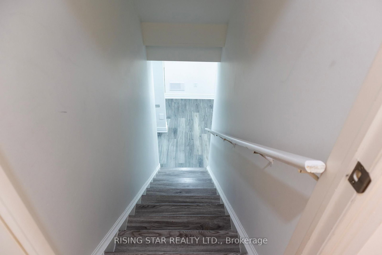 60 Golden Hawk Drive • Hamilton, ON photo 38