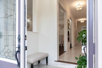 60 Golden Hawk Drive • Hamilton, ON photo 9