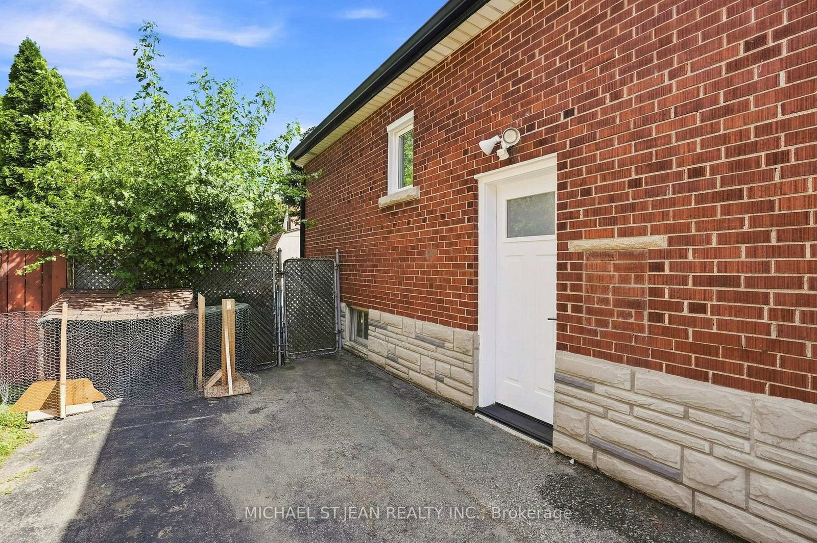 111 Sharon Avenue • Hamilton, ON photo 30