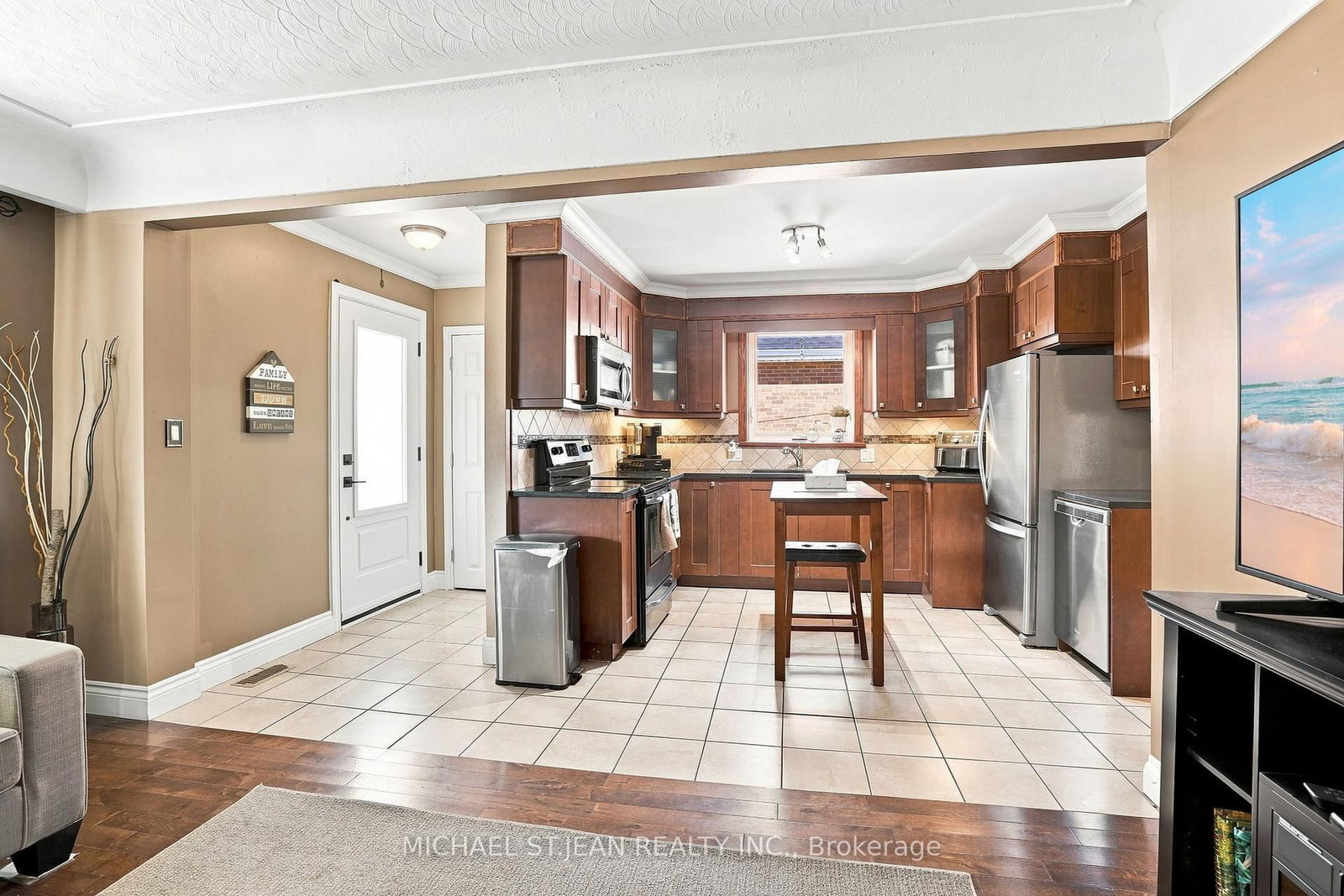 111 Sharon Avenue • Hamilton, ON photo 8