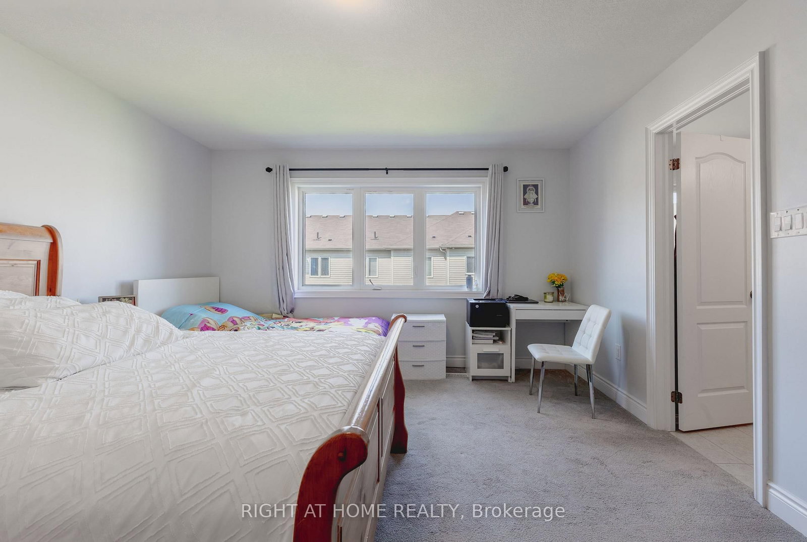 7648 Hackberry Trail • Niagara Falls, ON photo 18