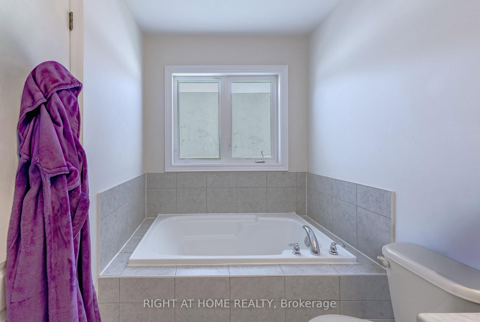 7648 Hackberry Trail • Niagara Falls, ON photo 34