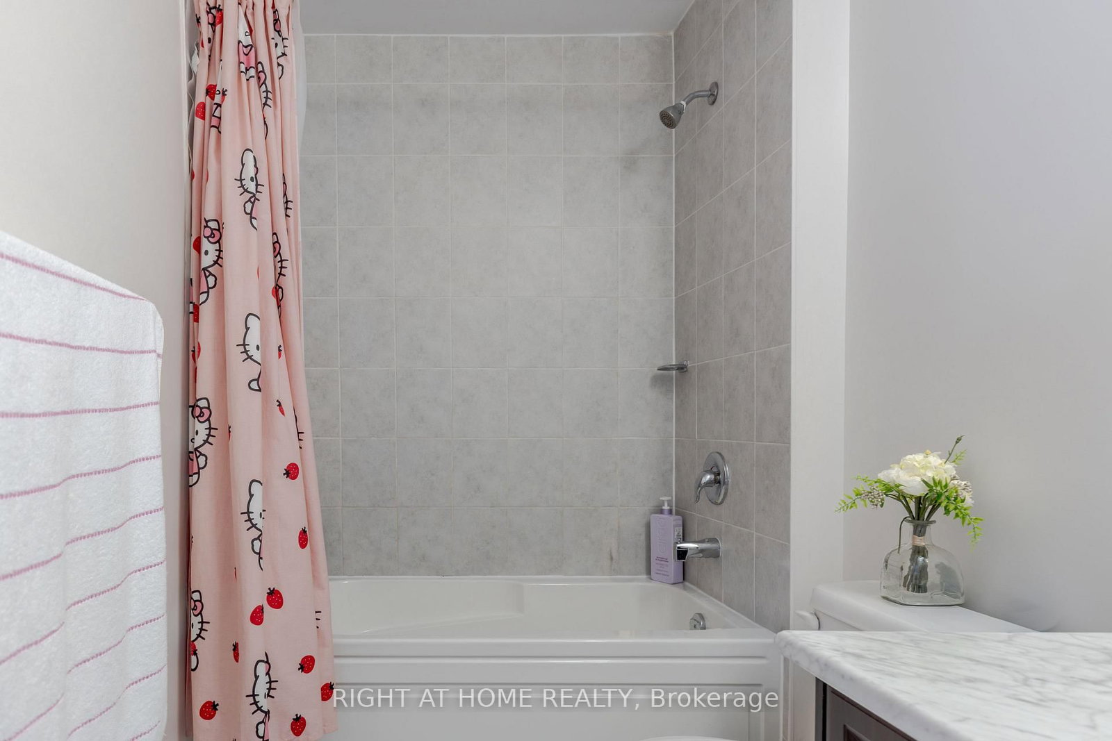 7648 Hackberry Trail • Niagara Falls, ON photo 37