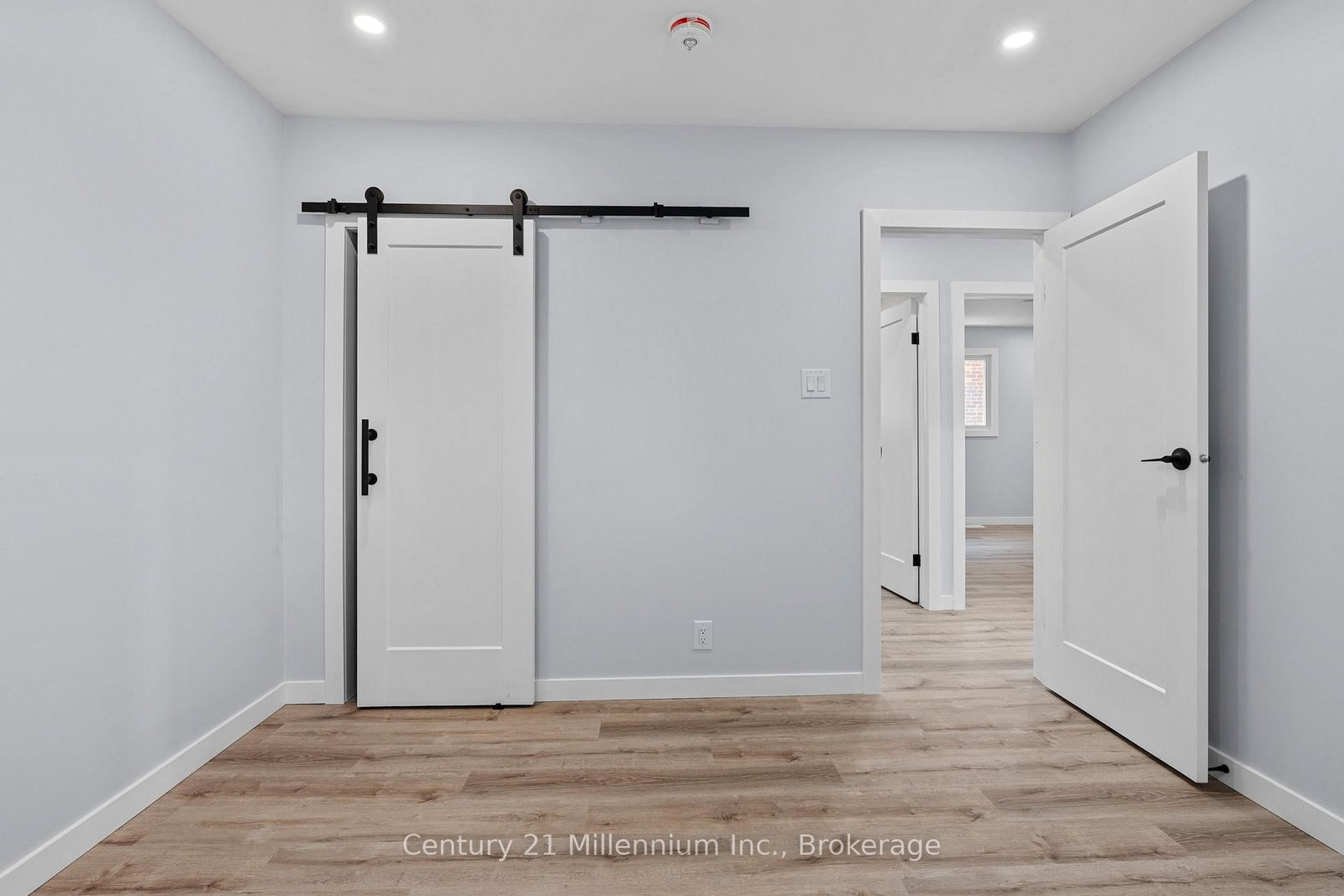 873 9th Avenue E • Owen Sound, ON photo 38