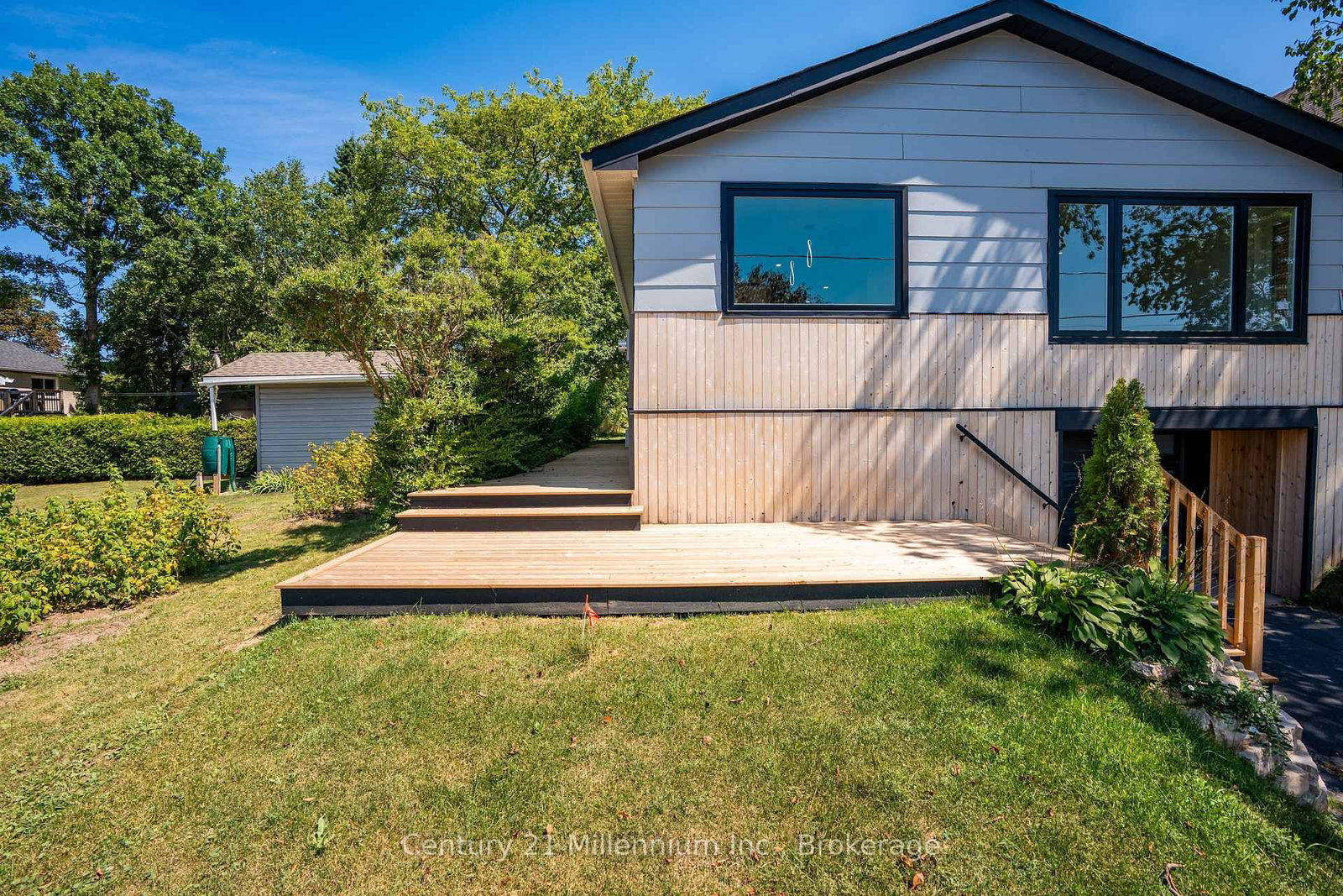 873 9th Avenue E • Owen Sound, ON photo 5