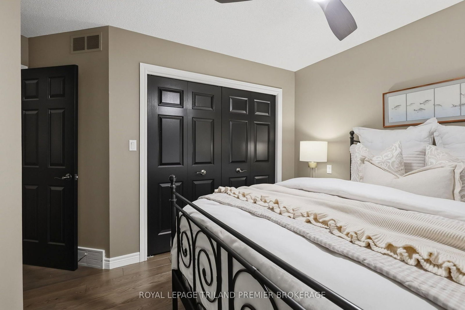 39 Hutchinson Place • Woodstock, ON photo 36