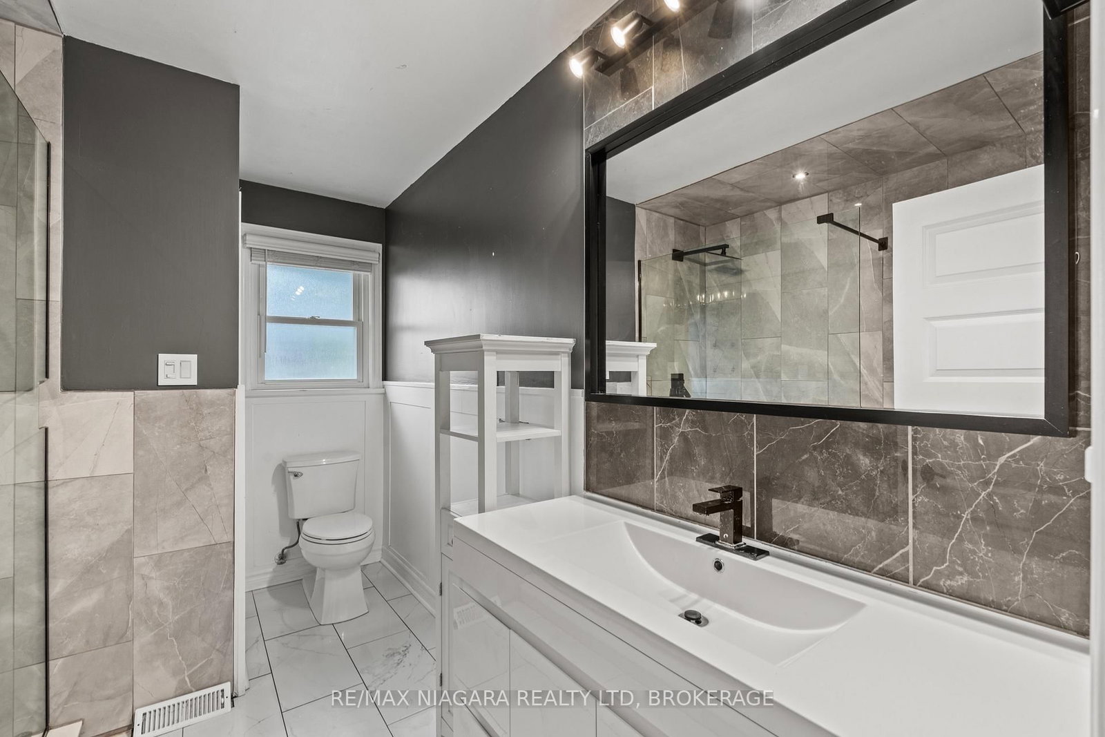 67 MAPLE PARK Drive • Welland, ON photo 21
