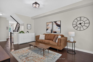 82 Maplevale Drive • Hamilton, ON photo 9