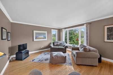 58 Eula White Place • London South, ON photo 6