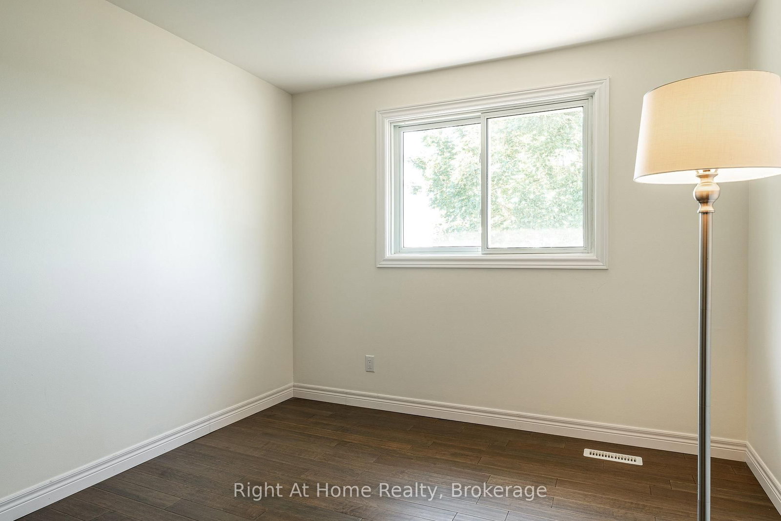 65 Maple Avenue • Stratford, ON photo 20