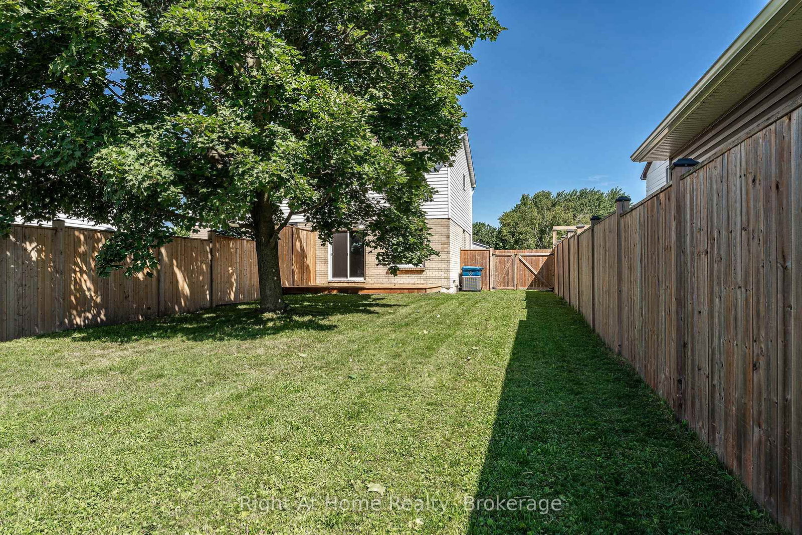 65 Maple Avenue • Stratford, ON photo 30