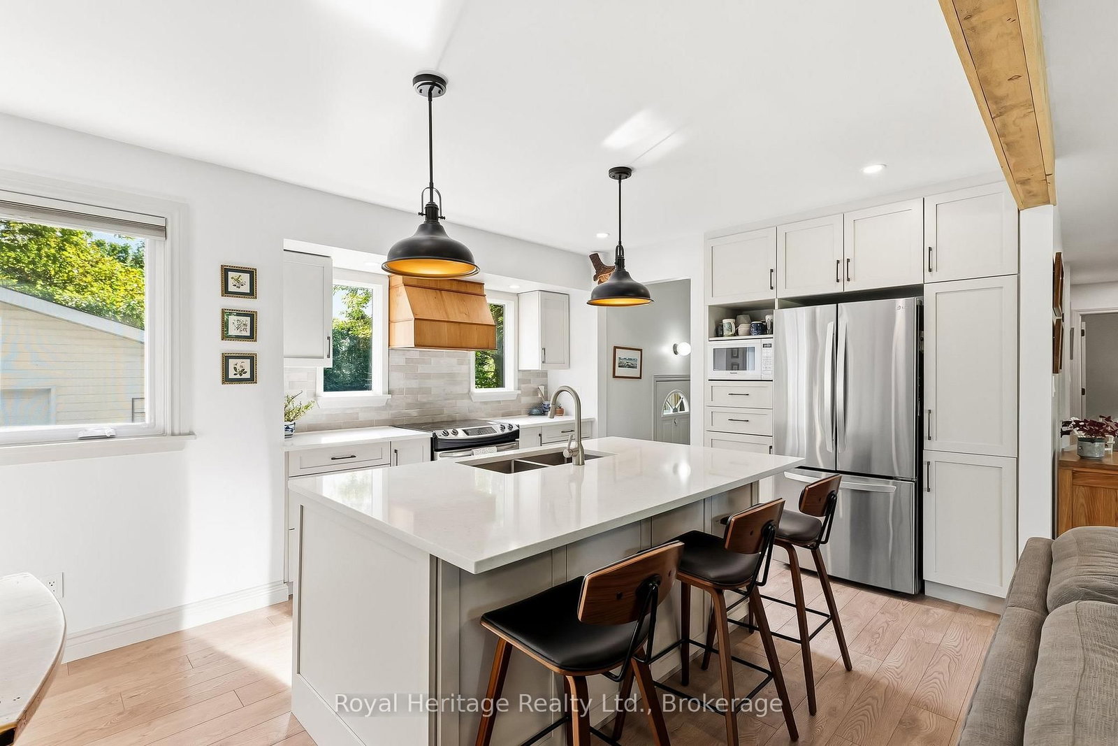 93 Division Street S • Brighton, ON photo 10
