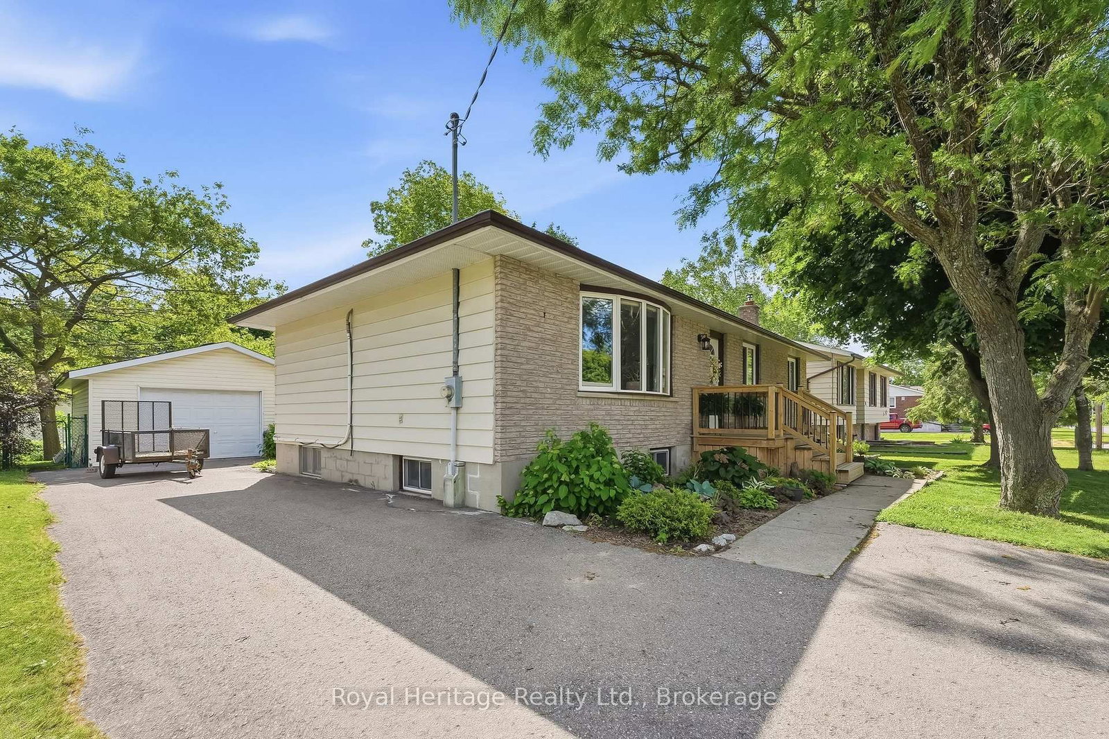 93 Division Street S • Brighton, ON photo 3