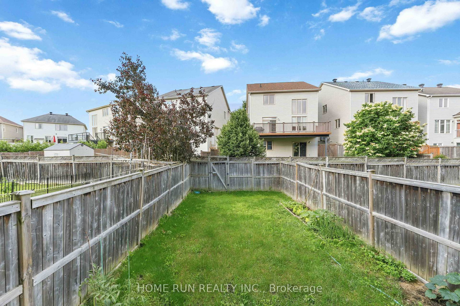 230 Badgeley Avenue • Ottawa, ON photo 27