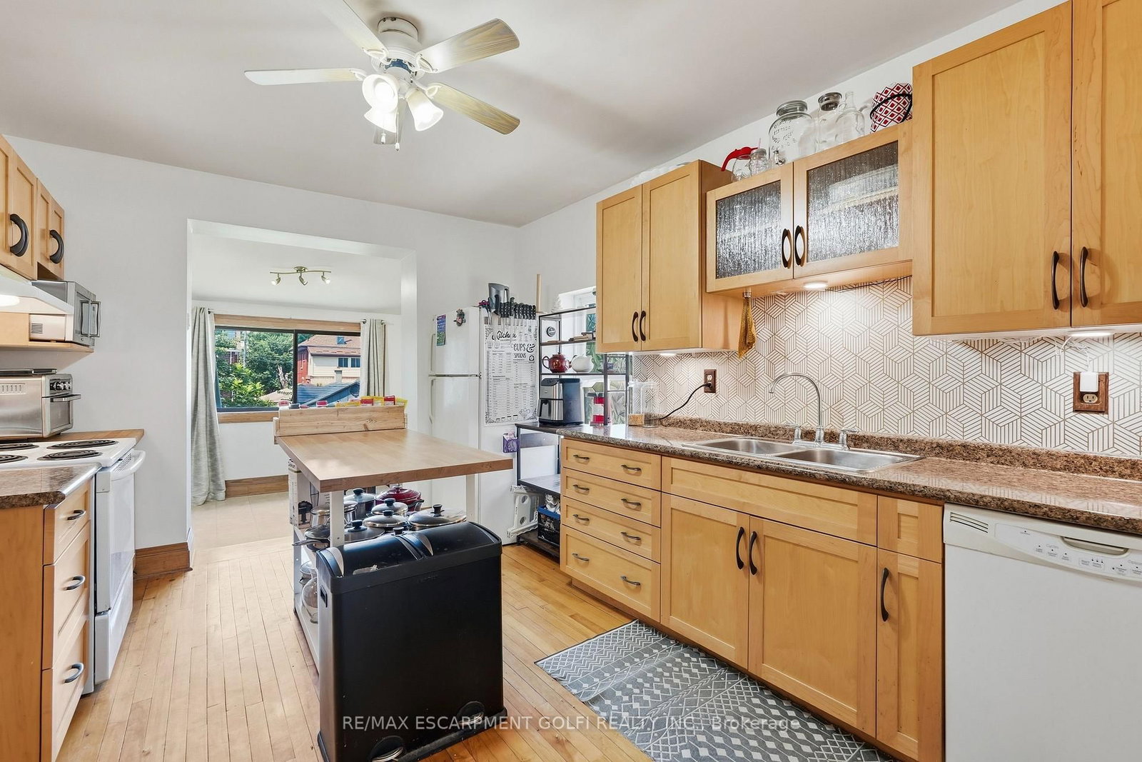 60 Oliver Street • Guelph, ON photo 11