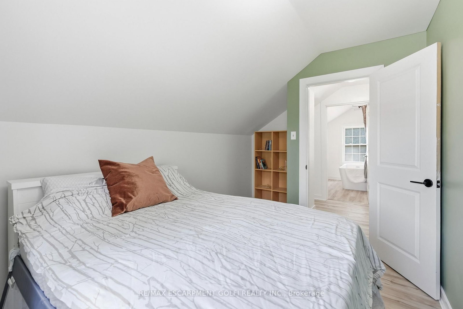 60 Oliver Street • Guelph, ON photo 25