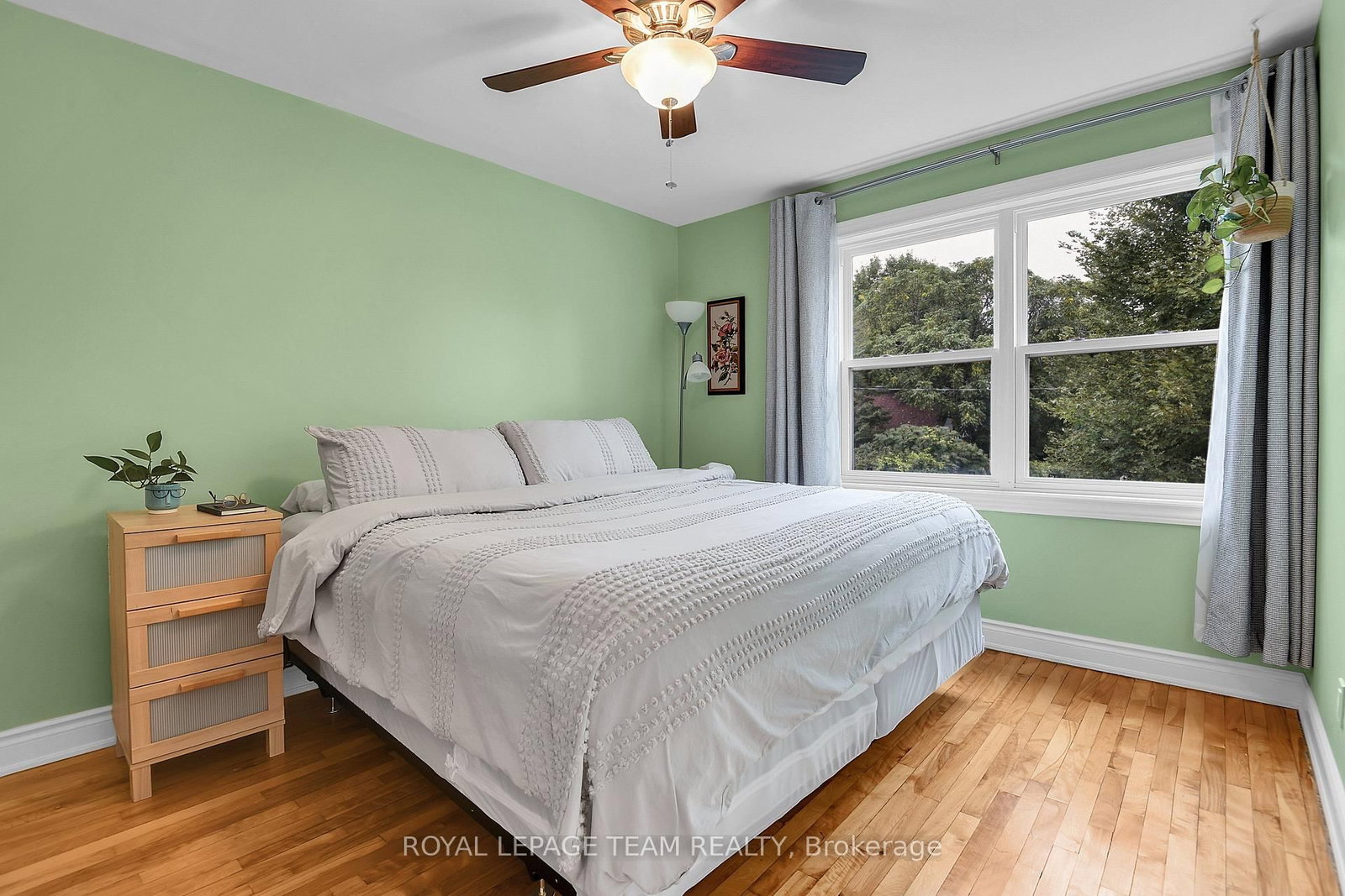 1248 Summerville Avenue • Ottawa, ON photo 15