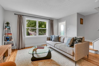 1248 Summerville Avenue • Ottawa, ON photo 4
