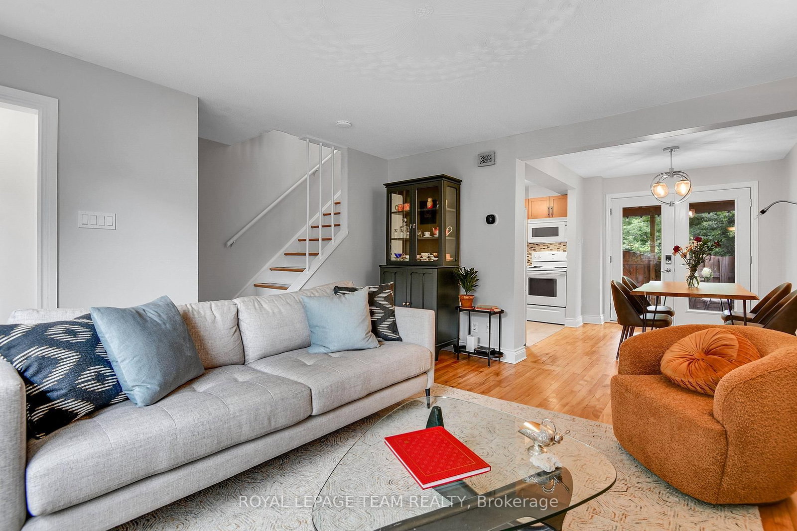 1248 Summerville Avenue • Ottawa, ON photo 6