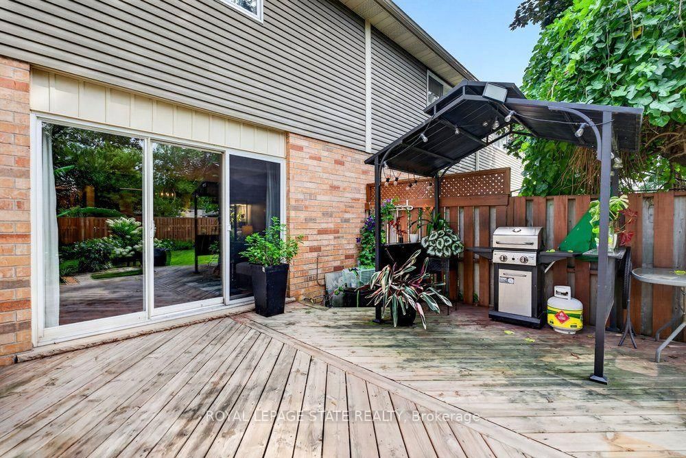 44 Frances Avenue • #11 • Hamilton, ON photo 38