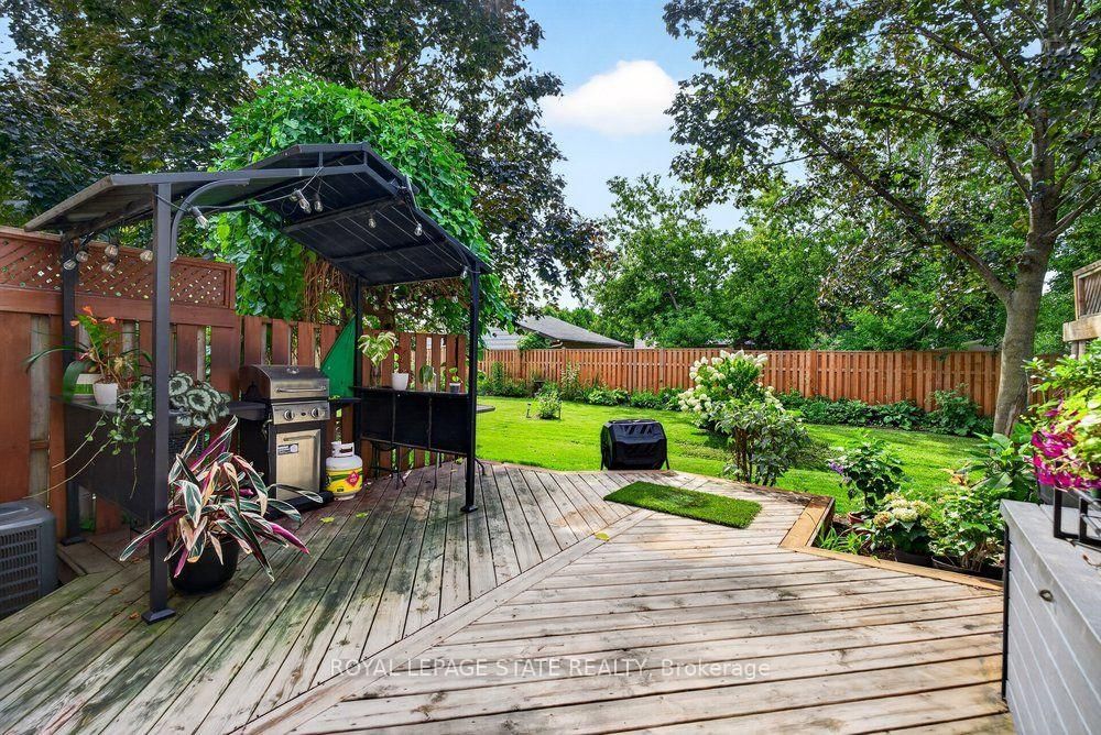 44 Frances Avenue • #11 • Hamilton, ON photo 5