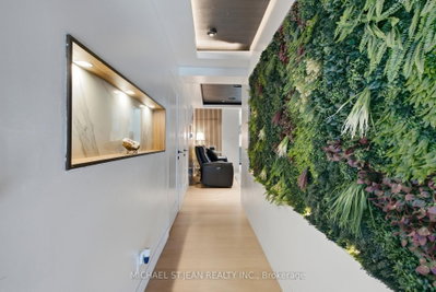 19 Grove Street • Hamilton, ON photo 6