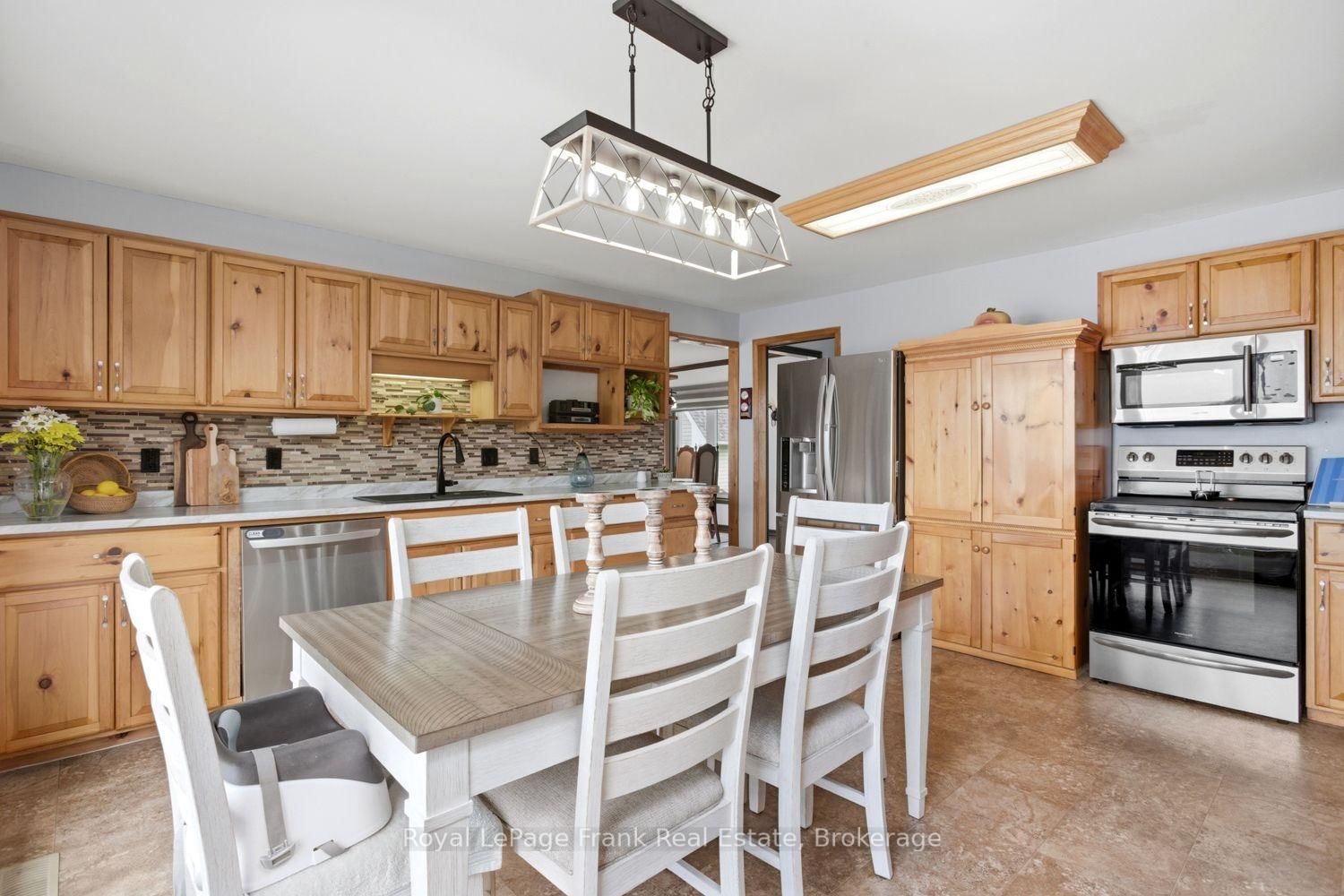 106 Starr Boulevard • Kawartha Lakes, ON photo 24