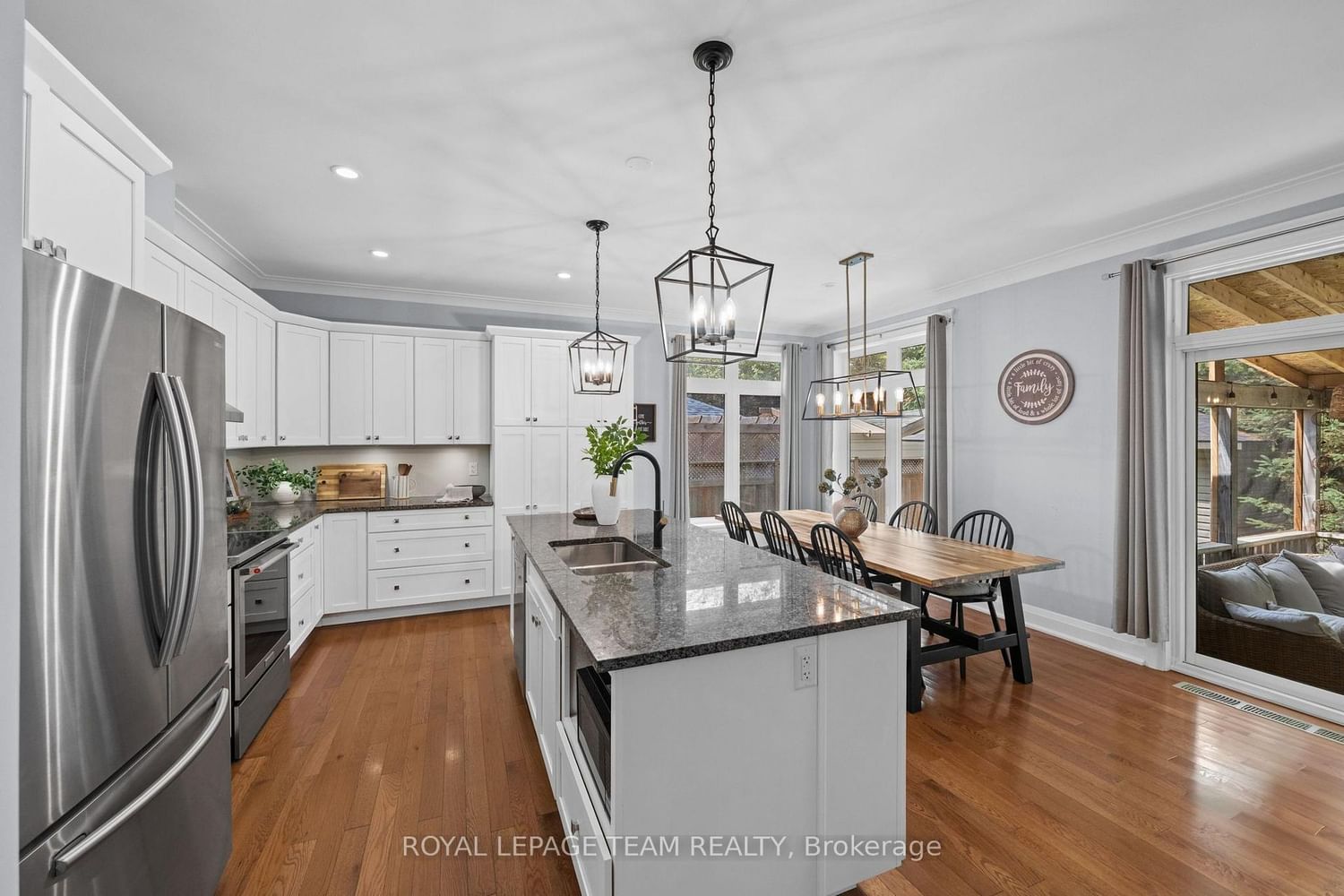 77 Juanita Avenue • Carp, ON photo 11