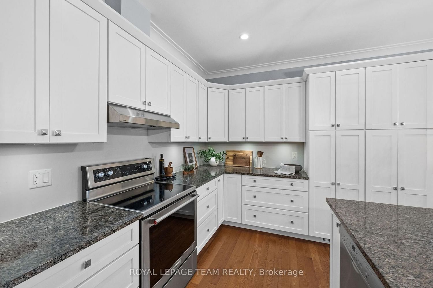 77 Juanita Avenue • Carp, ON photo 15