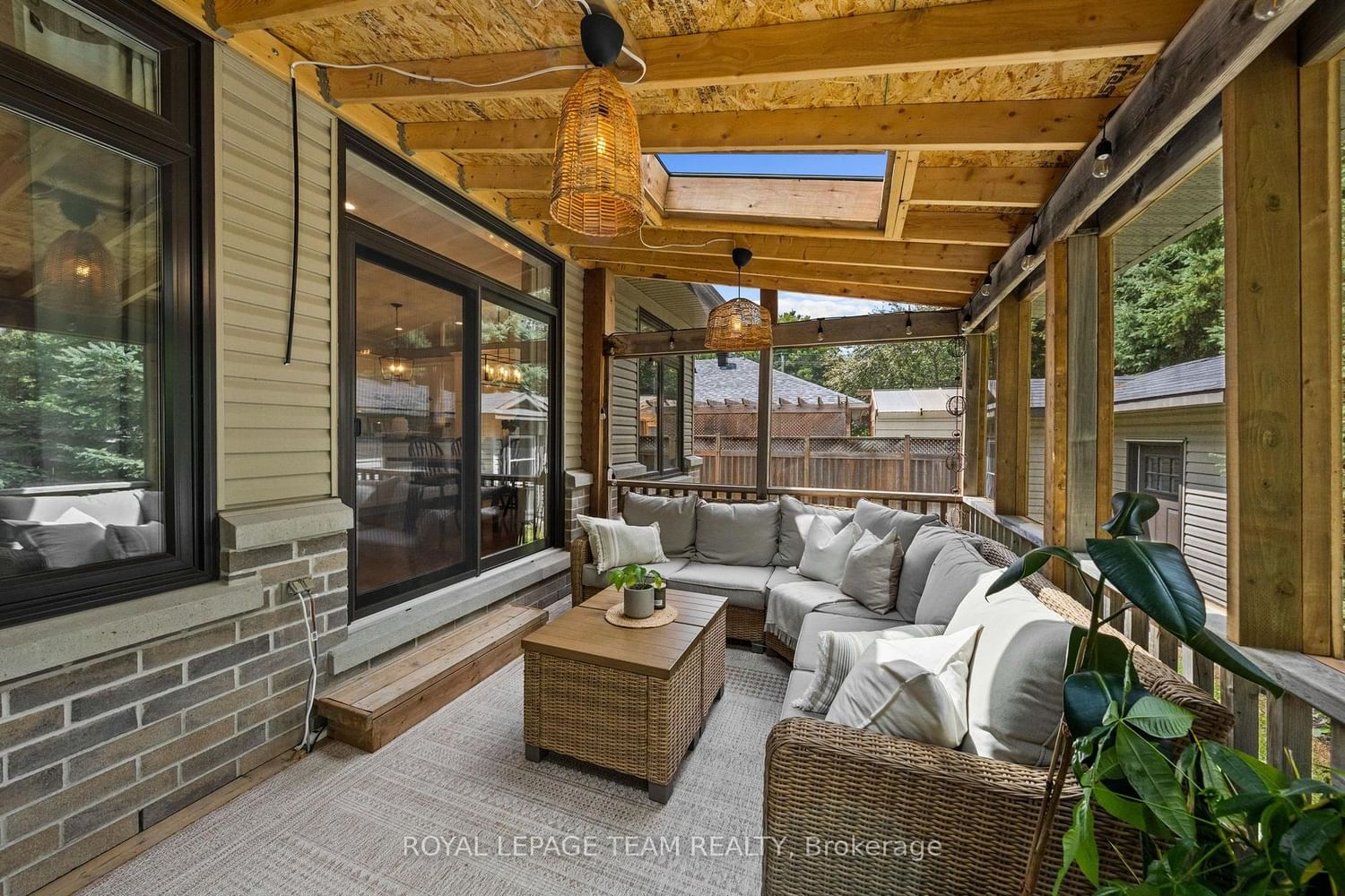 77 Juanita Avenue • Carp, ON photo 17