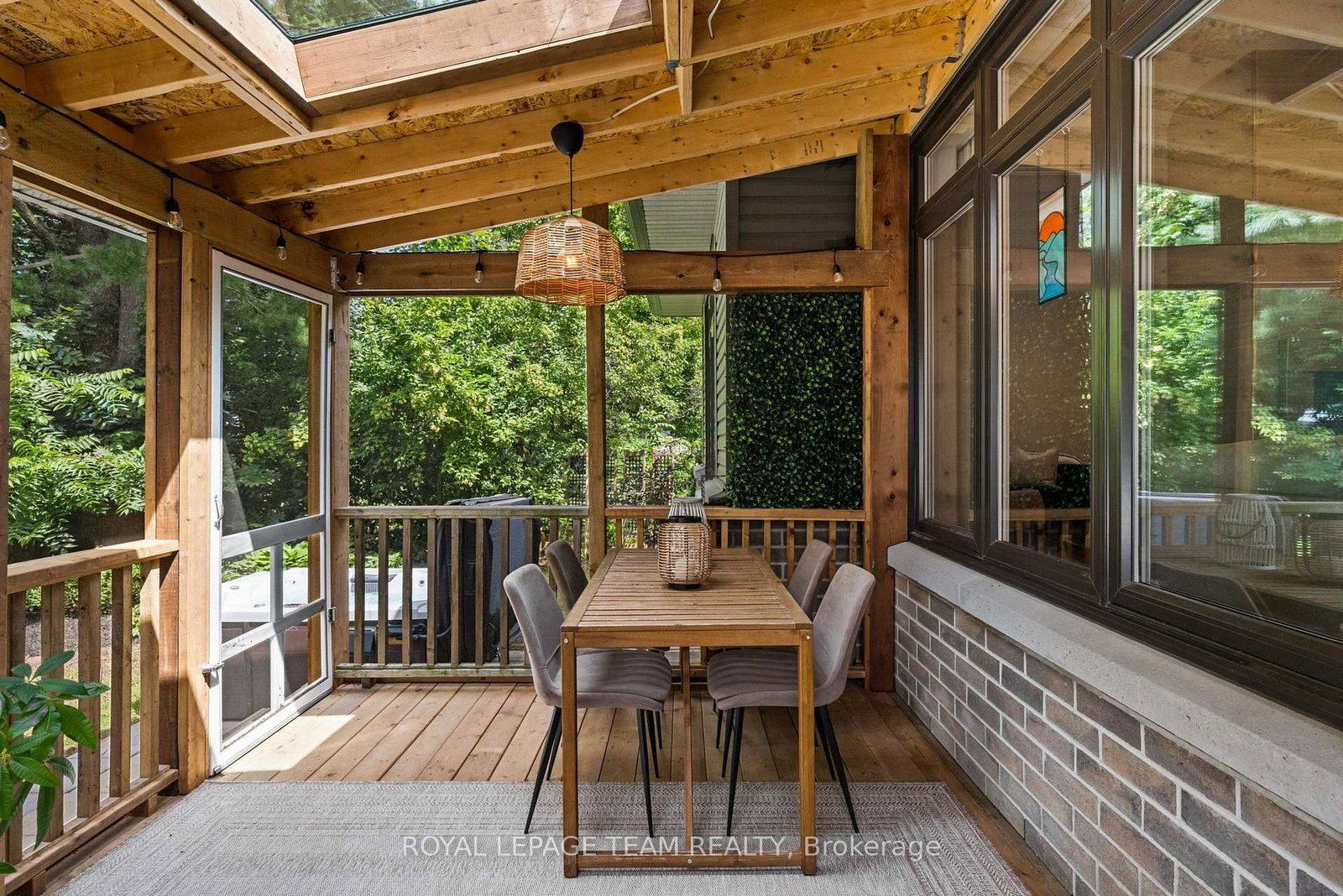 77 Juanita Avenue • Carp, ON photo 18