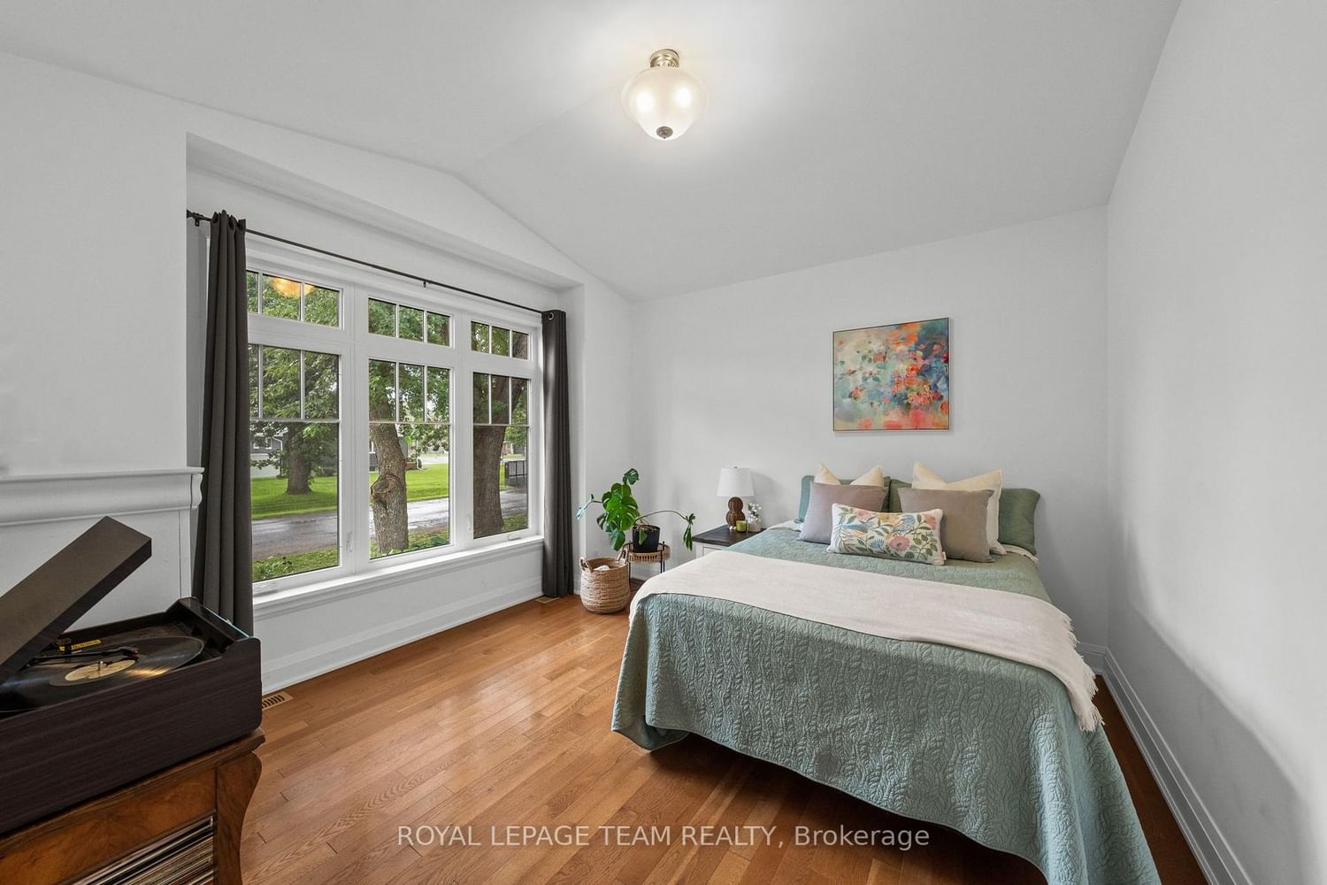 77 Juanita Avenue • Carp, ON photo 26